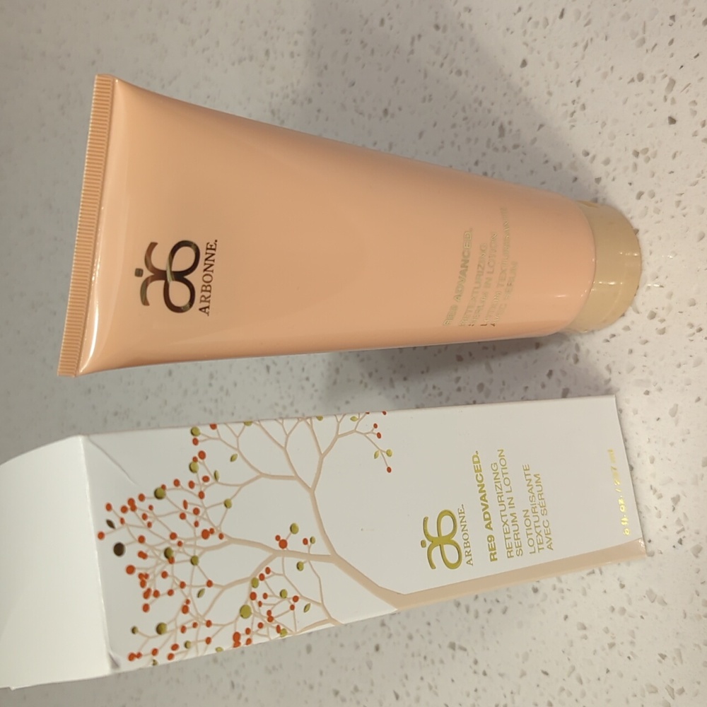 RE9 Advanced - Retexturizing Serum in Lotion